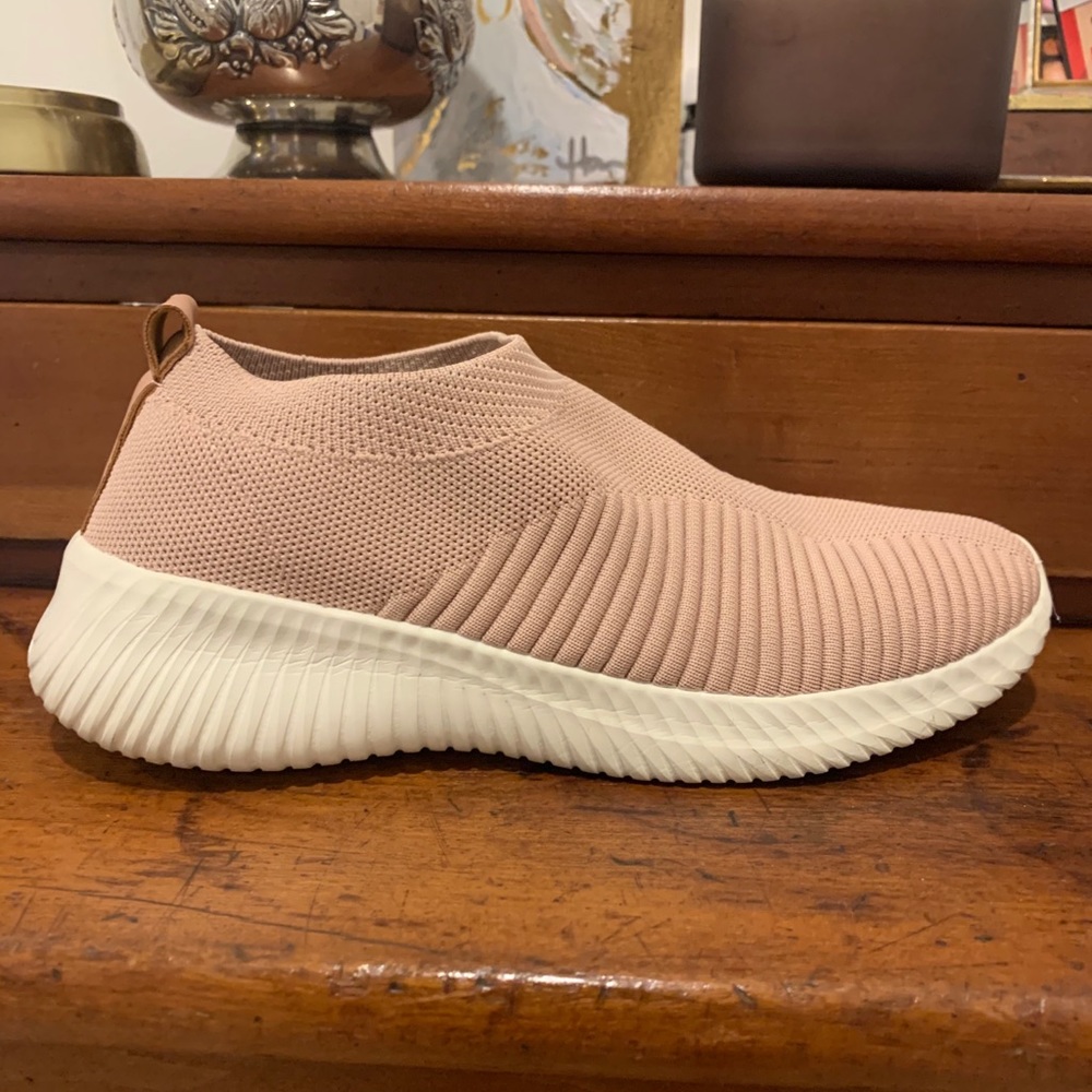 Qupid Spyrocks Slip ons